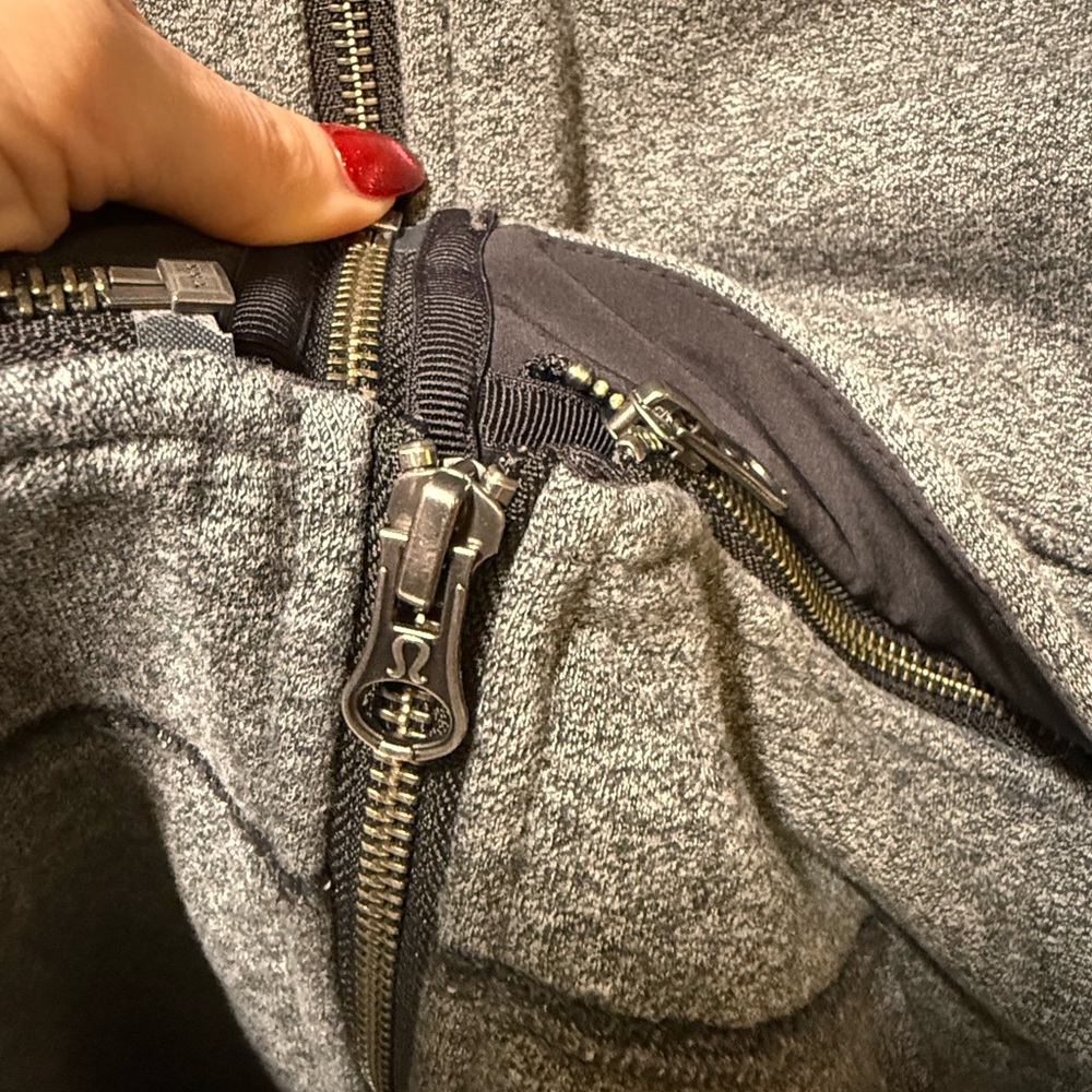 lululemon Après It All 2-in-1 Fleece Hooded Jacket Zip-Off Bottom – Size 10 - Picture 5 of 10